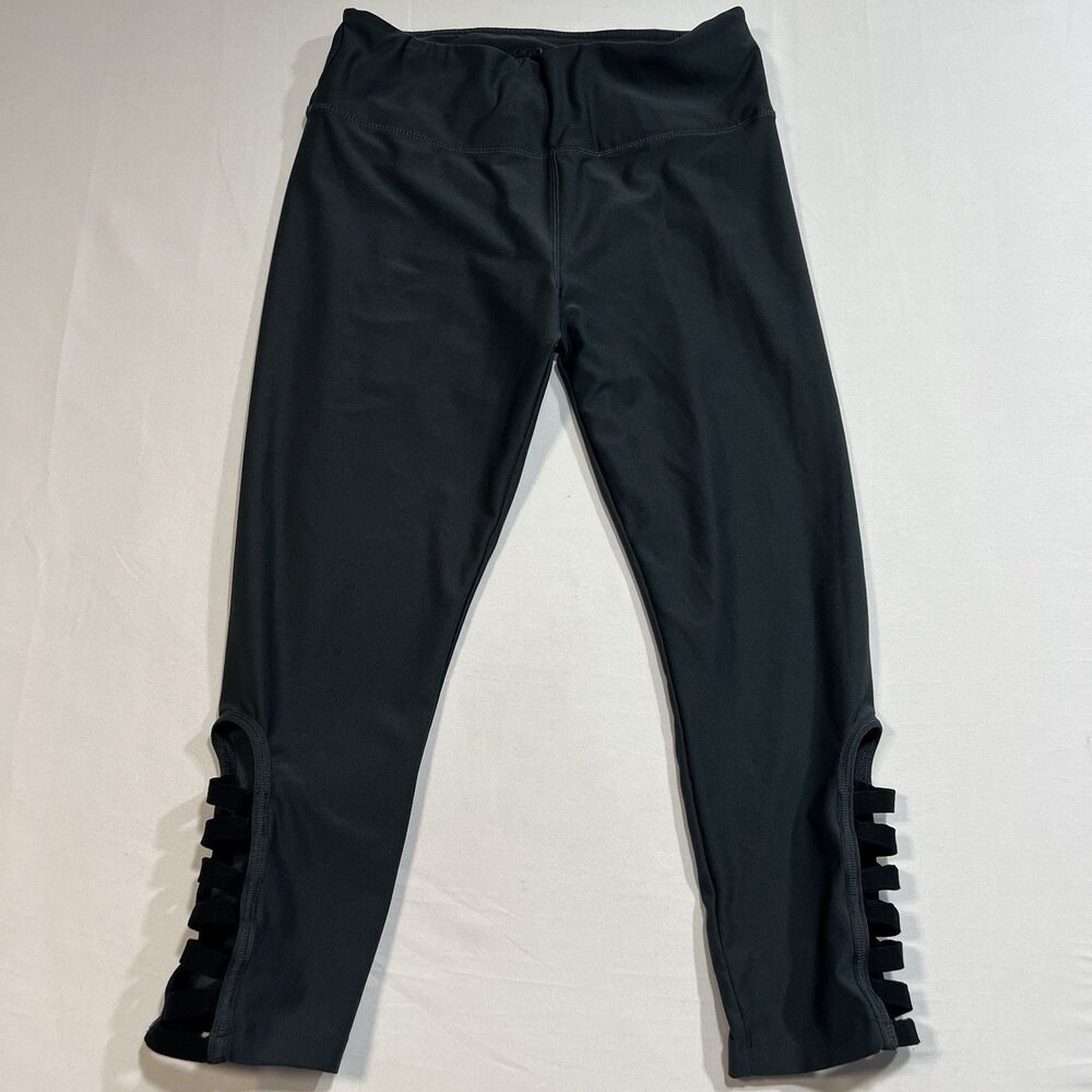 Vogo Athletica Women's Gray Capri Leggings Size M Caged Cutout Yoga Workout